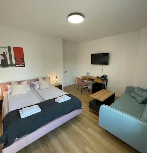 Hostel Terminal Family Airport Πόζναν