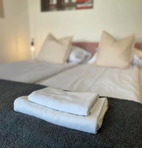 Hostel Terminal Family Airport Πόζναν