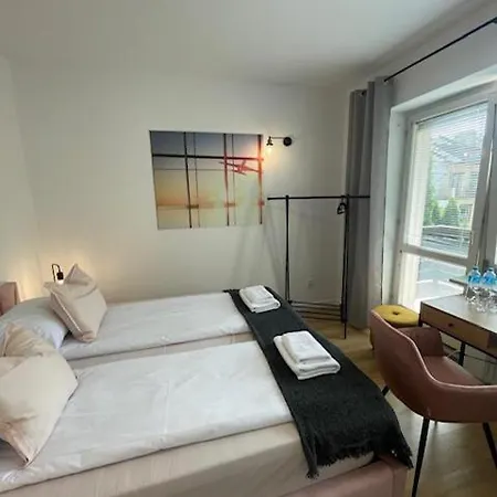 Hostel Terminal Family Airport *