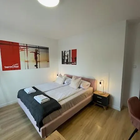 Vandrerhjem Terminal Family Airport *