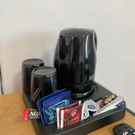 Hostel Terminal Family Airport