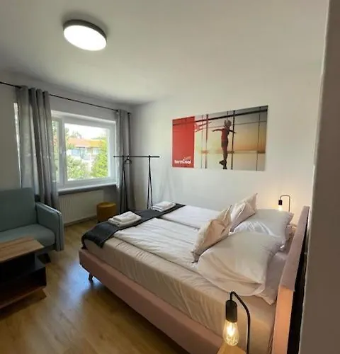 Хостел Terminal Family Airport Познань