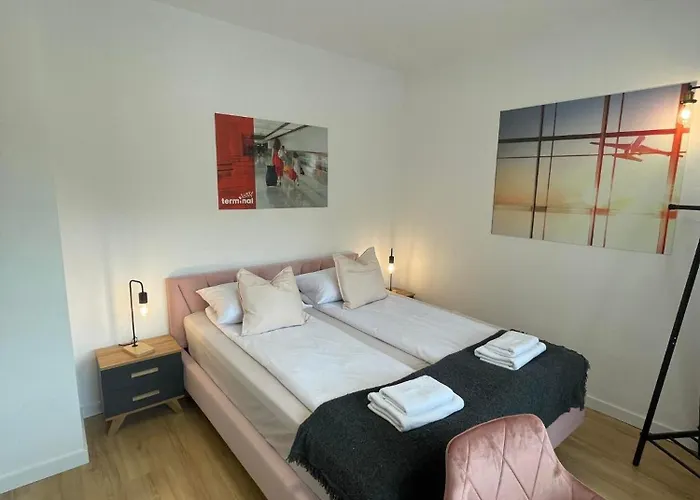 Terminal Family Airport * Познань